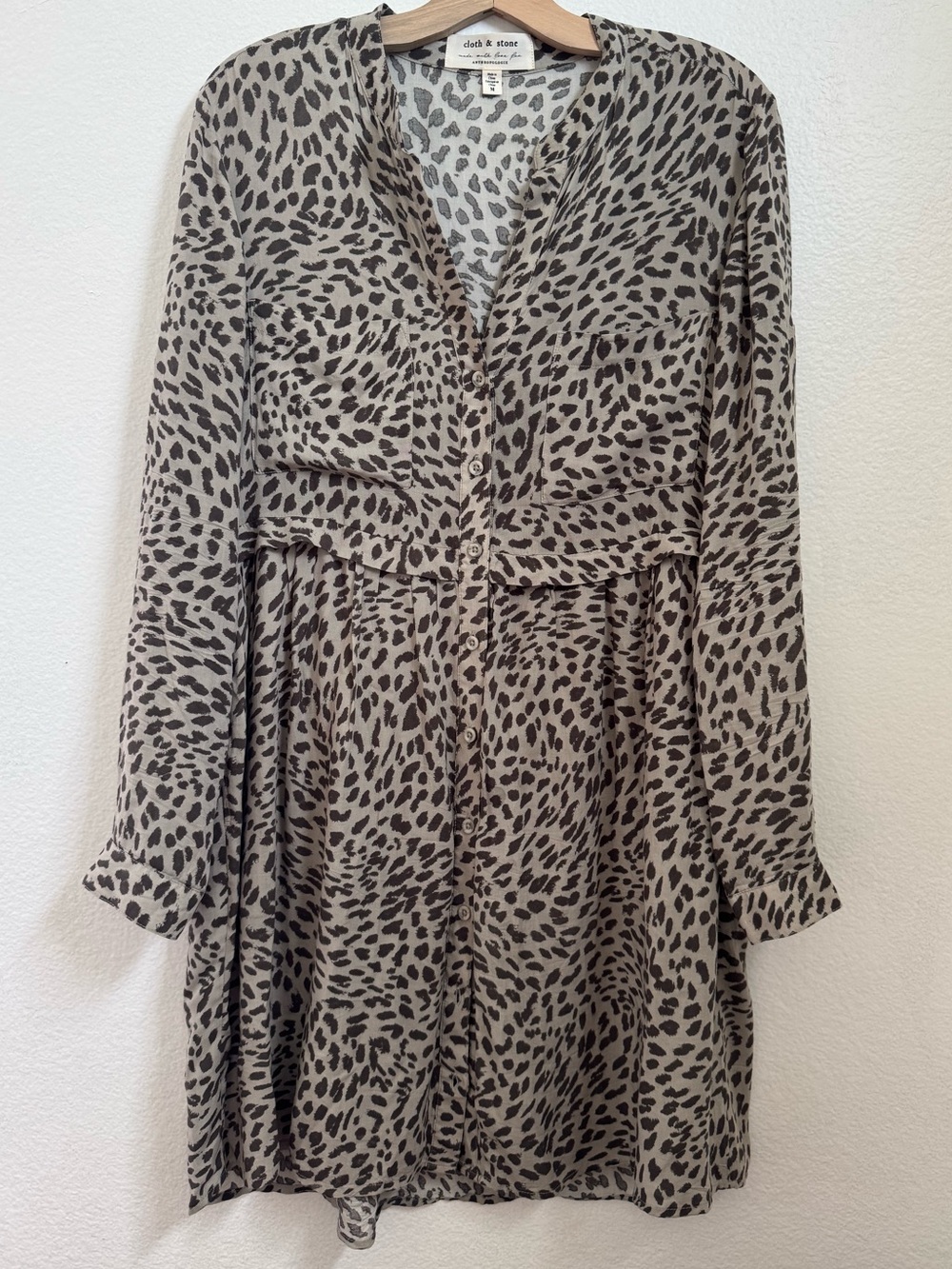 Anthropologie Cloth and Stone Leopard Print Long Sleeve Button Dress Size M